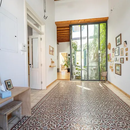 Wealthystays - 1927 Heritage House Ferienhaus Nikosia