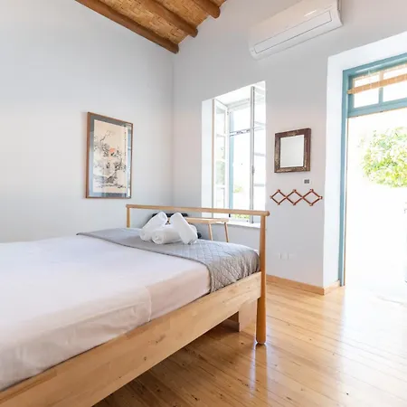 1927 Heritage House - Indoor Garden , Old Holiday home *