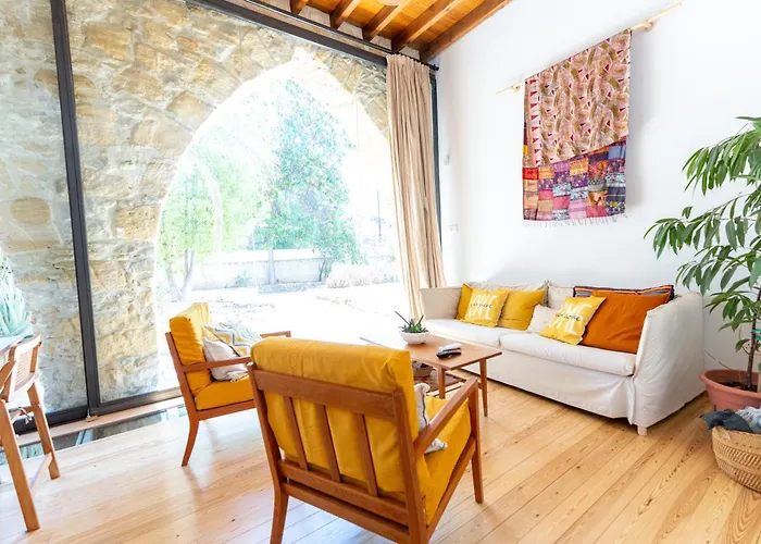 1927 Heritage House - Indoor Garden , Old * Lefkoşa