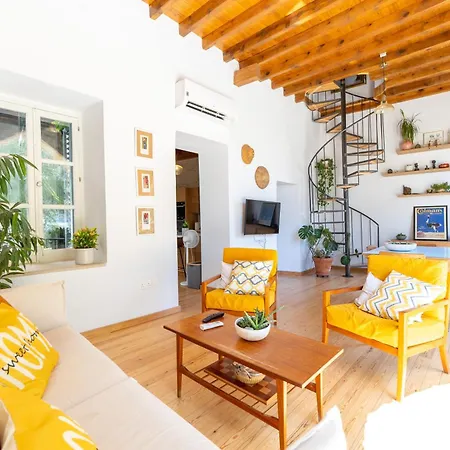 1927 Heritage House - Indoor Garden , Old * Nicosia