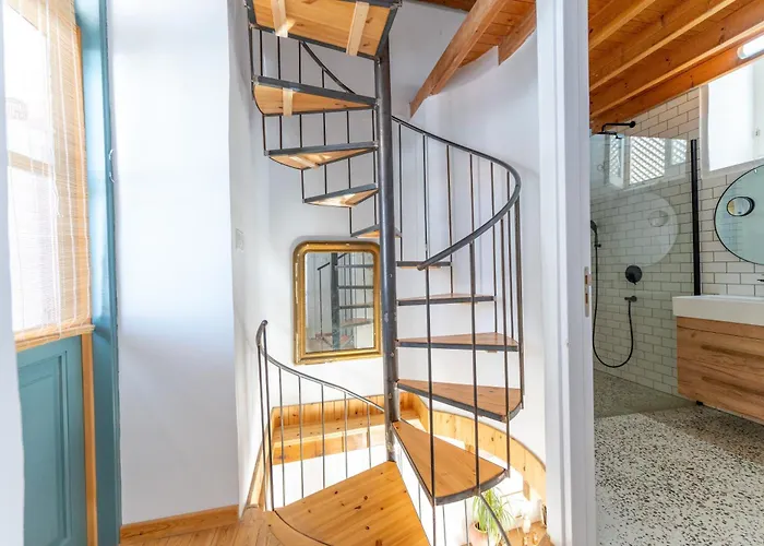 1927 Heritage House - Indoor Garden , Old Nicosia