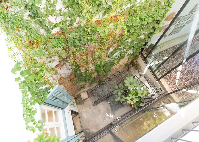 Vakantiehuis 1927 Heritage House - Indoor Garden , Old Nicosia